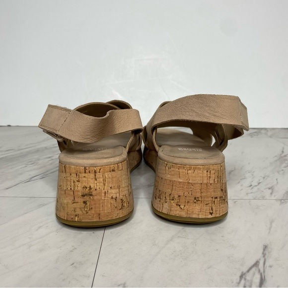 Eileen Fisher Wedge Heel Tan Sandal 9 - Picture 3 of 12